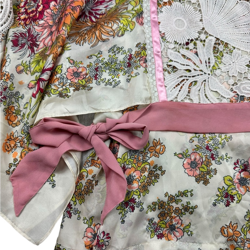 ANTHROPOLOGIE x TINY: Floral Lace Embellished Begonia Blouse -Size Small - Picture 9 of 14